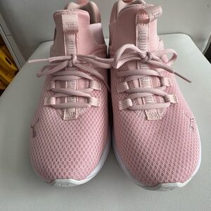 Puma Women's Pink Sneakers